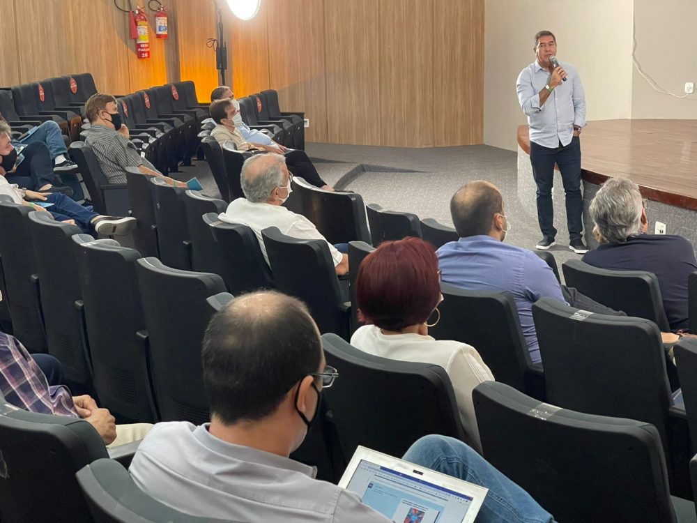 Luiz Gastão realiza encontros de alinhamento com conselheiros e diretores
