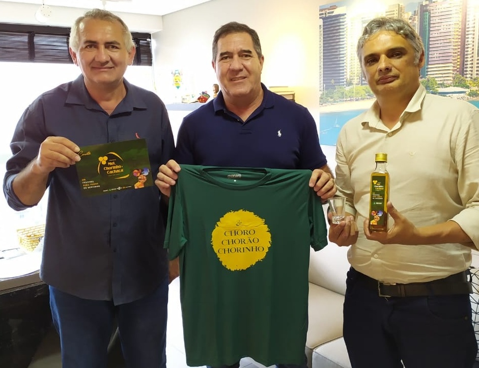 Comitiva de Viçosa se reúne com Luiz Gastão