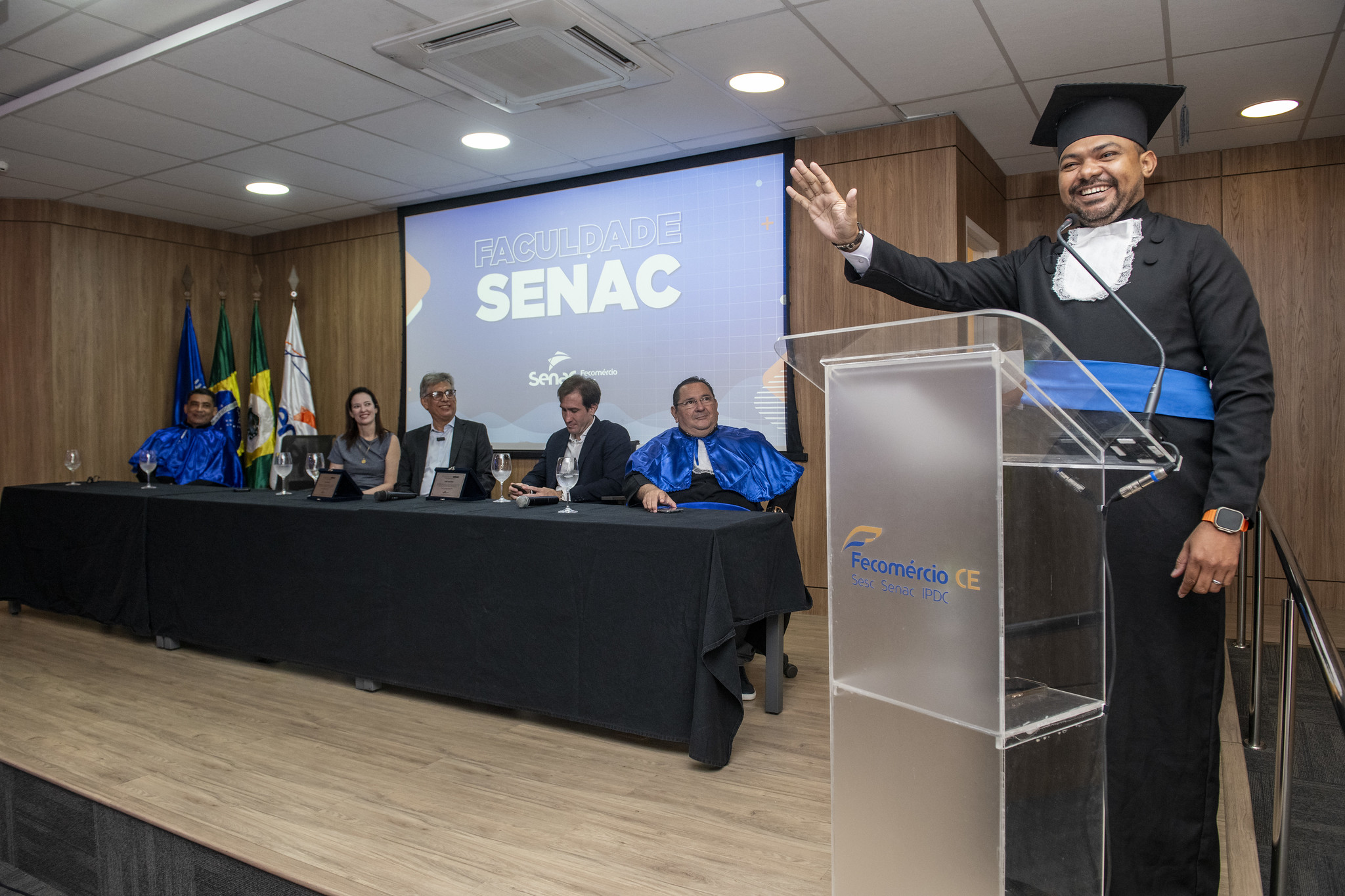 Faculdade Senac Ceará forma sua primeira turma