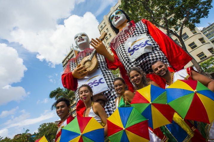 Sesc Folia leva alegria e diversão para o público de todas as idades